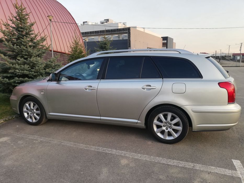 Vând Toyota Avensis /2.0 diesel 116cp,2004 Euro 4,fara DPF