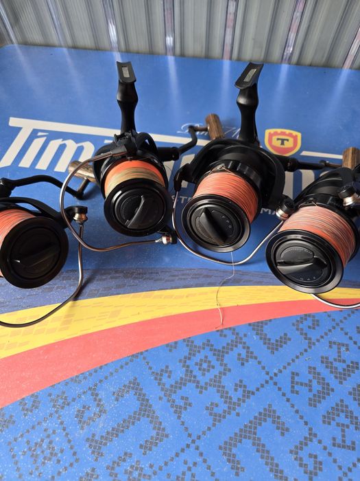 Vând mulinete okuma 8k