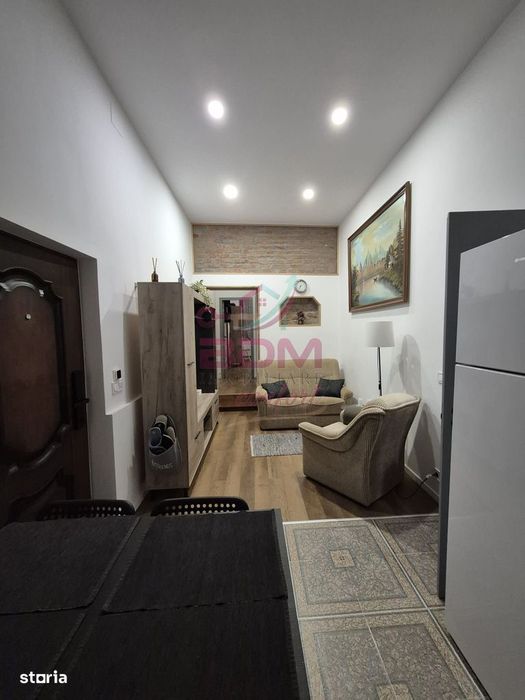 Apartament modern | 3 camere | parcare | zona centrala