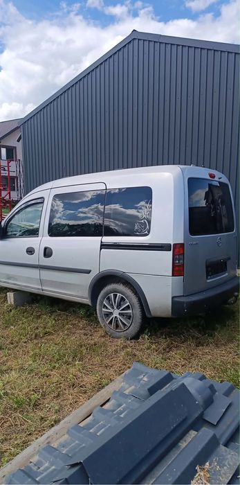 Dezmembrez Opel Combo 1.3 ecotec Euro 4
