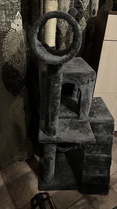 Продам кошачий домик