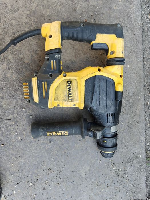 Перфоратор профессиональный DeWalt