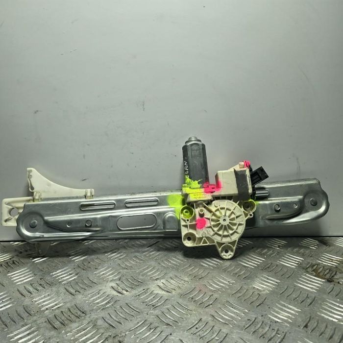 Macara geam electric dreapta spate Opel Vectra C