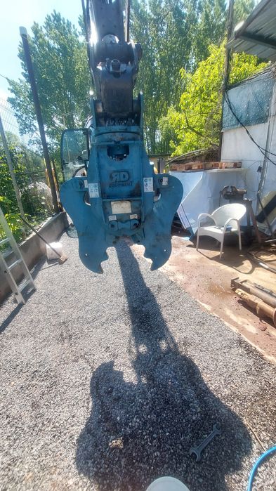 Услуги с комбинирани багери.Свредел и самосвал четириос