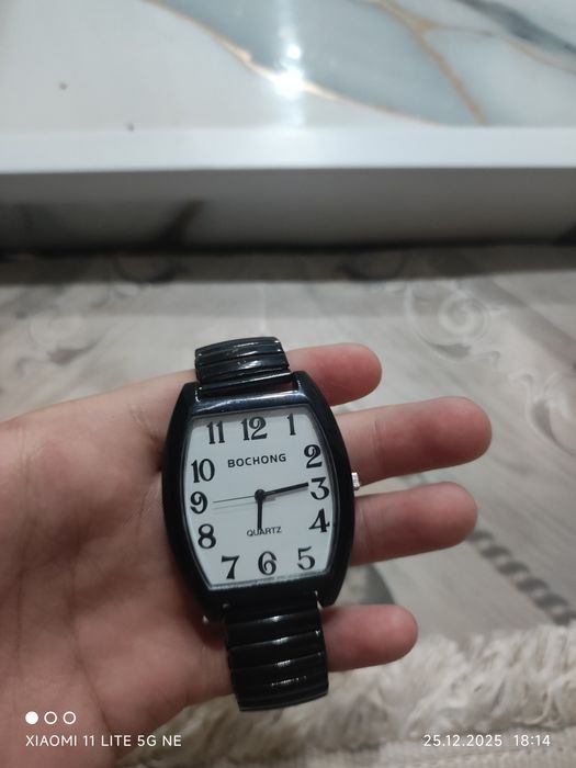 часы новый Сост отличныи