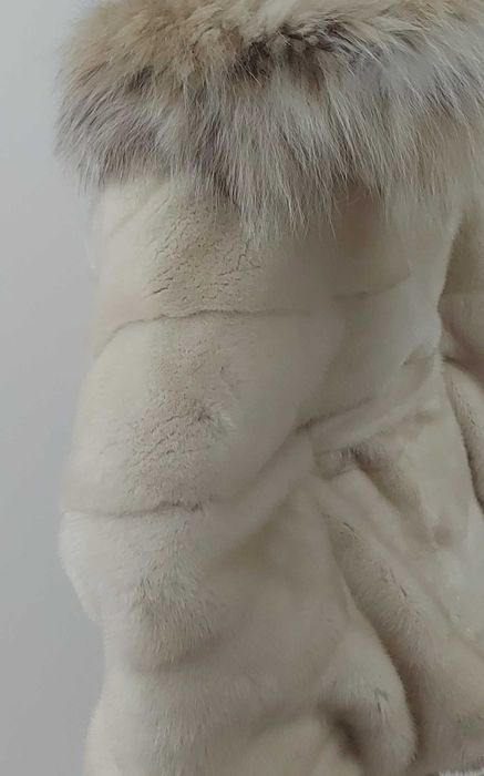 Палто от естествена кожа