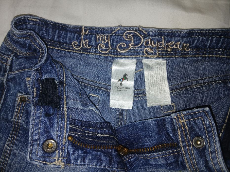 Low rise 2010 къси панталони с детайл