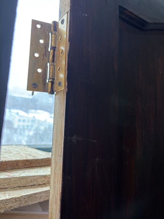 Срочно Дверь деревянная бу