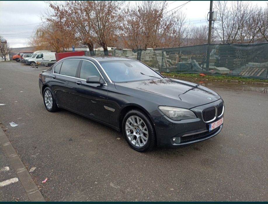 Vand sau schimb bmw seria 7 750i ActiveHybrid Long