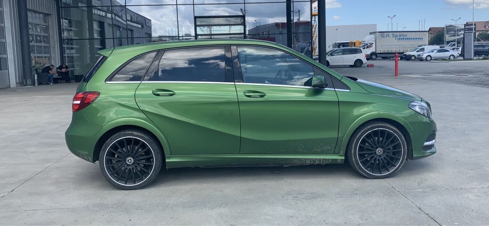 Mercedes-benz B 250 electric accept si schimburi cu ATV can am