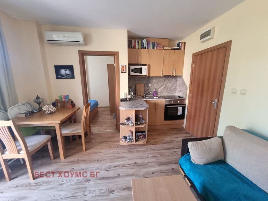Продава се Двустаен апартамент в к.к. Слънчев бряг - 47 кв.м за 1488 €/кв.м - Снимка #9