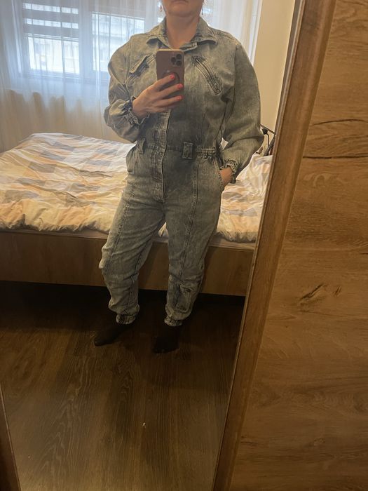 Salopetă de blugi albastră – mărimea 40–42