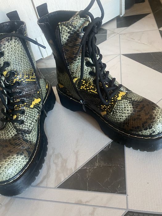 Женские ботинки на осень