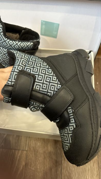 Продается ботинка детский для мальчика