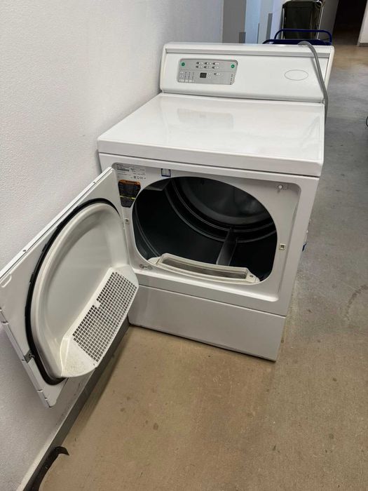 Употребявана професионална сушилня