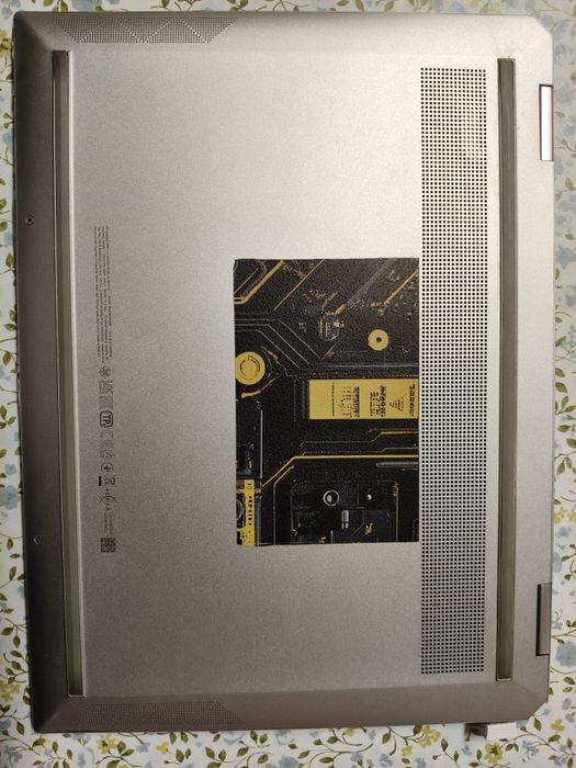 Vând HP Spectre 360