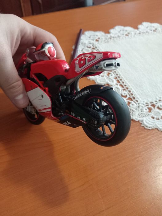 Macheta motocicleta Ducati