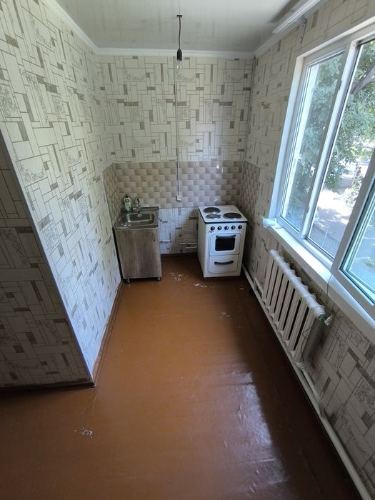 Спутник 1.  1 ком в деревянном доме. 2/2 ремонт акфа рамы площадь 32м²