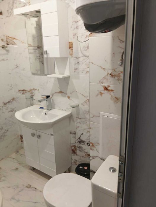 Продава се Четиристаен апартамент в Пловдив, Южен - 100 кв.м за 2350 €/кв.м - Снимка #5