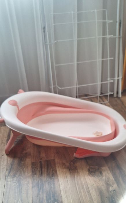 Вана плюс стойка за къпане на бебе