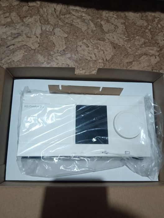 Danfoss087H3020 ECL210 контроллер-регулятор