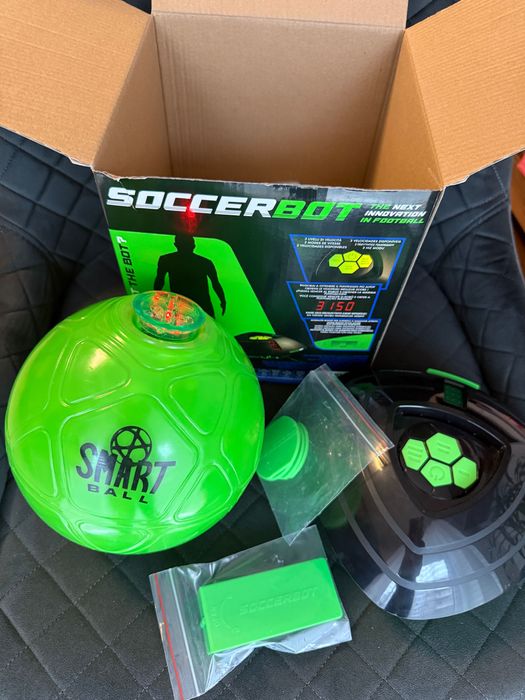 Minge fotbal-robot / SoccerBot