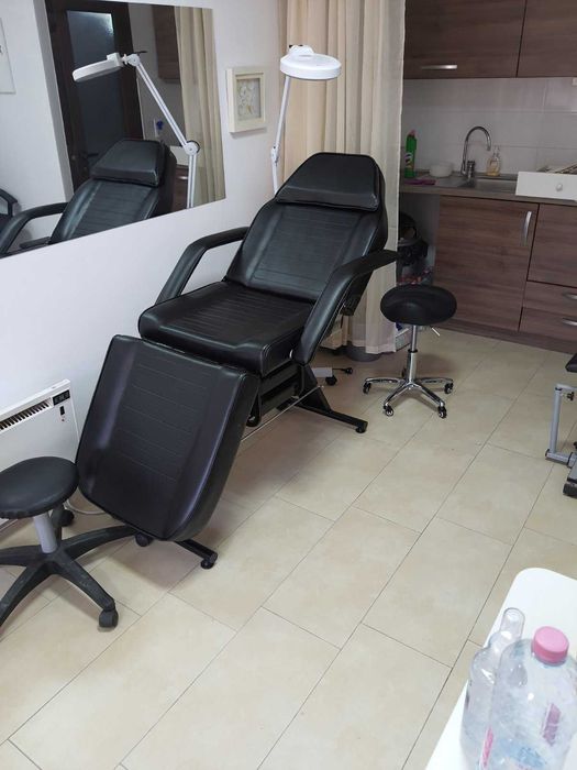 Фиксирана кушетка Basic 202 - сива/бяла/черна 180 x 60/80 x 75 см