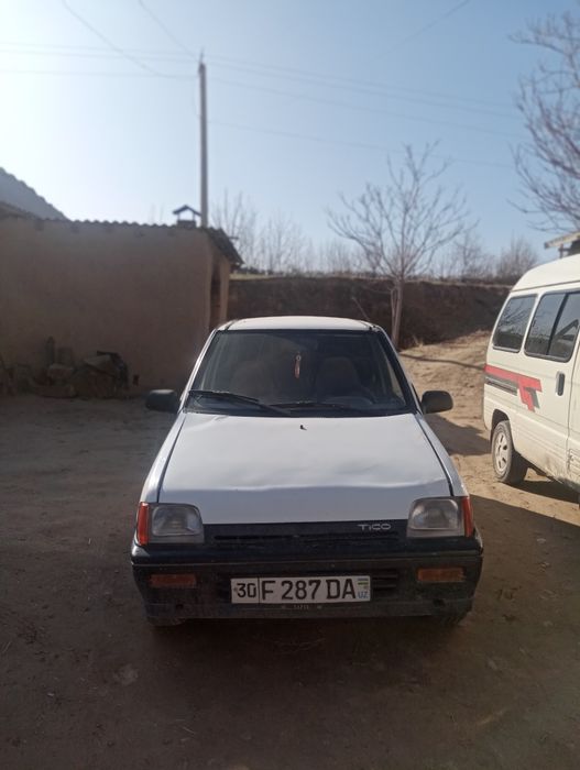 Tico 2001 benzinda srojna sotiladi