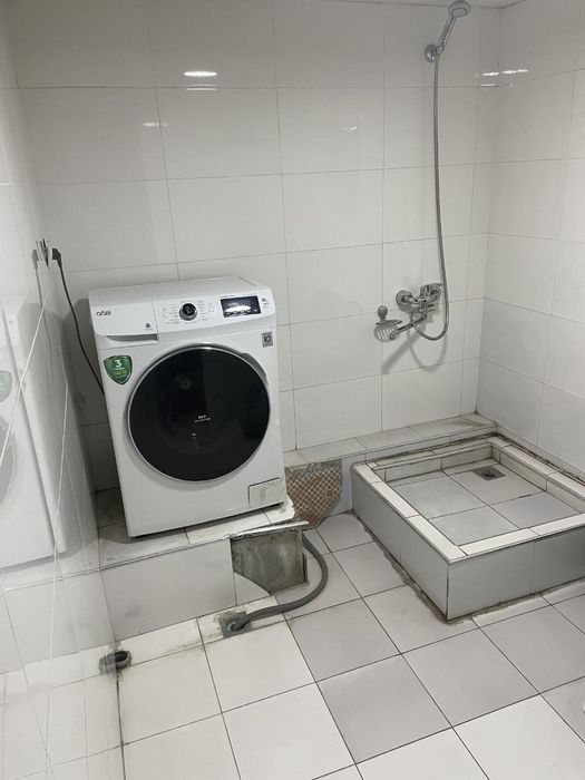 Ijaraga hovli 7 ta bollar kerak