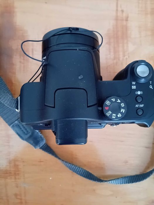 Vând cameră foto digitală Panasonic Lumix DMC-FZ7