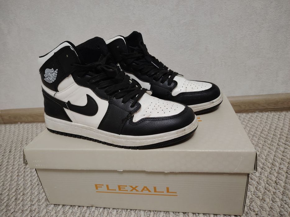 Продам джорданы Nike