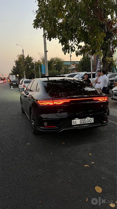 BYD HAN 605km 2024
