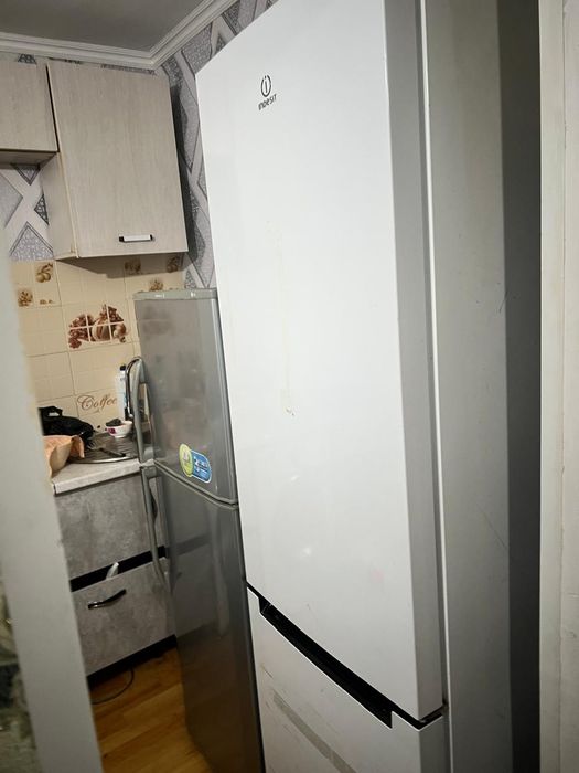 Холодильник сатылады