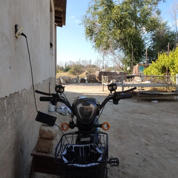 Скутер amanat x5!