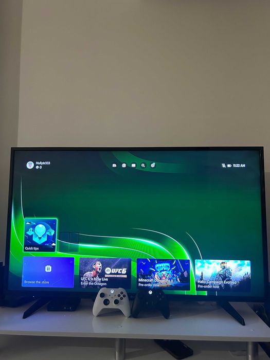 Xbox Series S 512GB + SSD карта 512GB + 2 джойстика Play&Charge