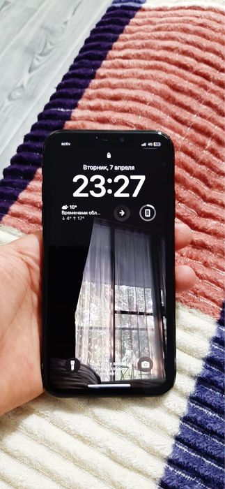 айфон хр в хорошем состоянии