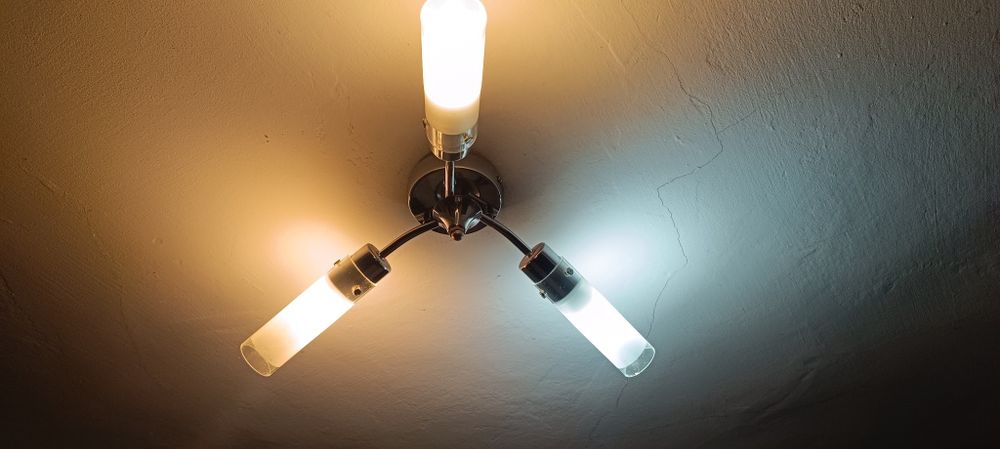 Lustra (aplica) cu 3 brate