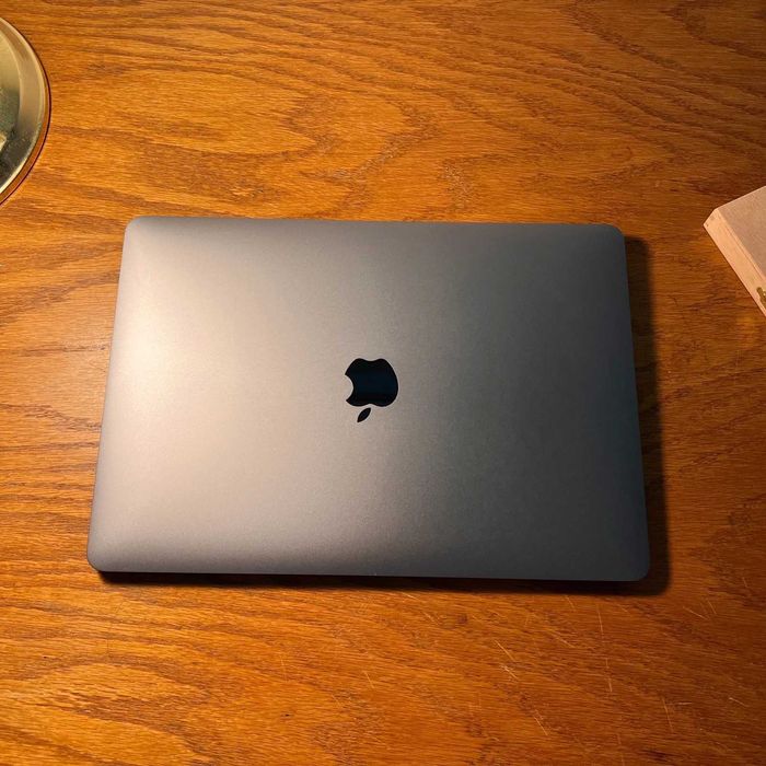 Yengide Macbook air M1 | Full Komplekt | Zor Narxga
