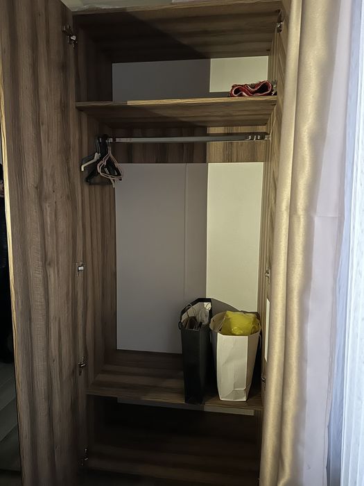 Продам шкаф вместительный