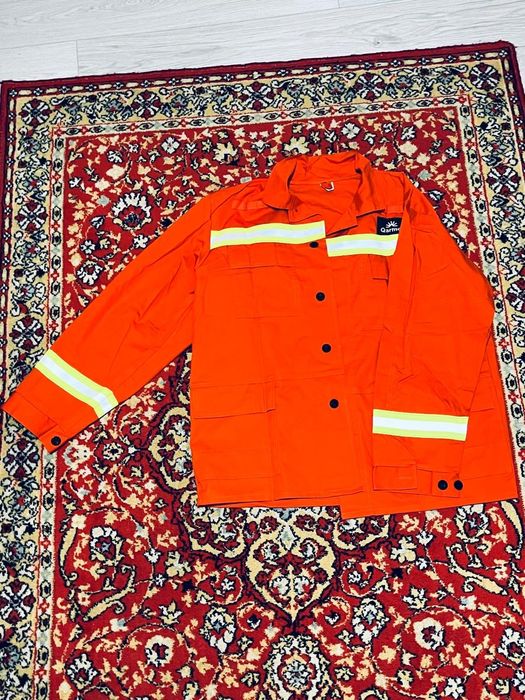 Арнайы жұмыс киімі сатылады. Спецодежда продаётся.