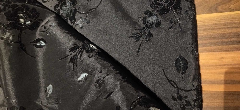 Плътни завеси, черни с флорални мотиви 2бр. 220/220см.