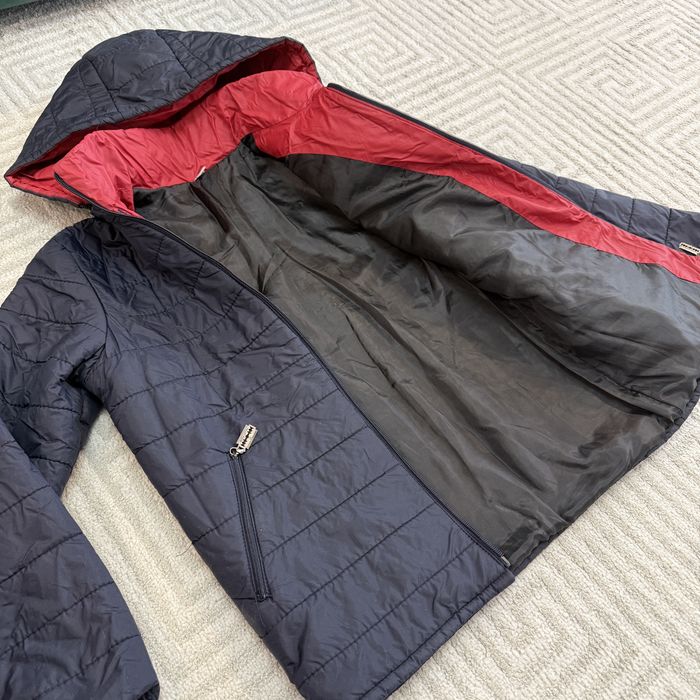 Продам детскую куртку