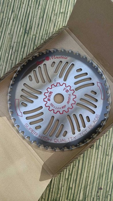 Disc PROFESIONAL motocoasa 255 x 40T x 25.4mm Red Mountain - NOU !