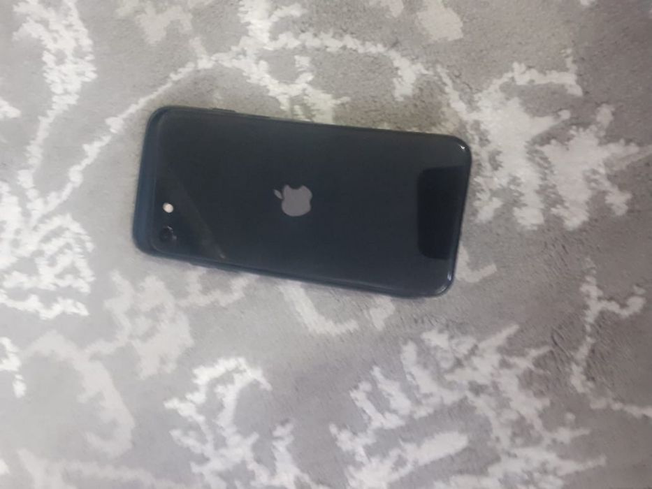 Айфон се 2 поколение