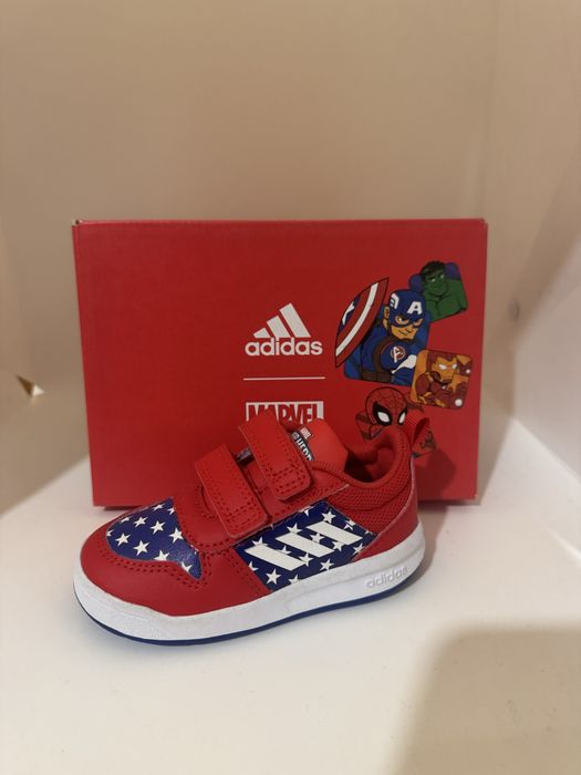 Детски обувки Adidas Marvel