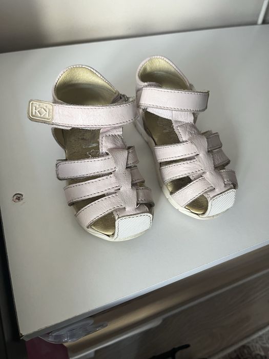 Детски обувки за момиче