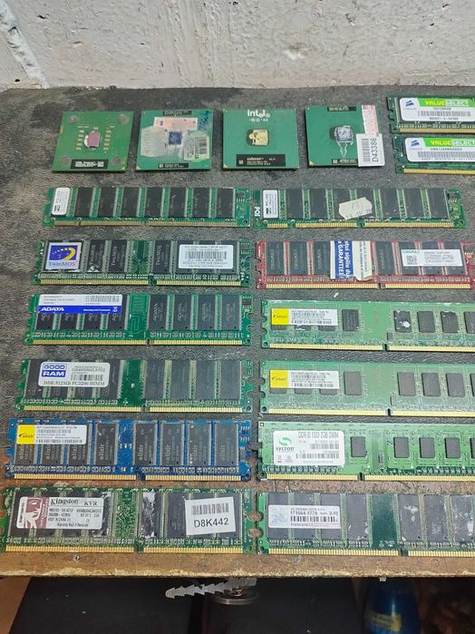 Memorie sdram/ddr1/ddr2/ddr3 laptop si Pc + Cpu vechi sk 370