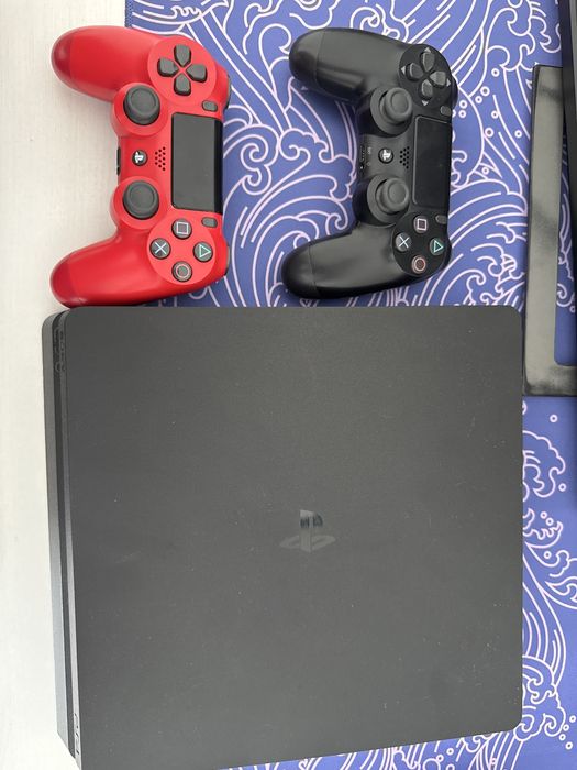 Ps4 продам 2 джостика 3 диска