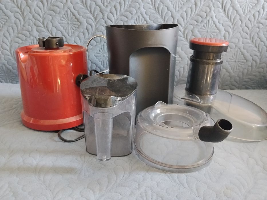 Продам соковыжималку