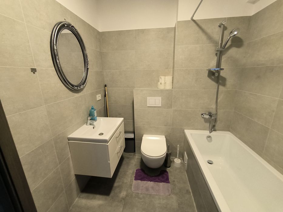 Ap. 2 camere de închiriat la Soho